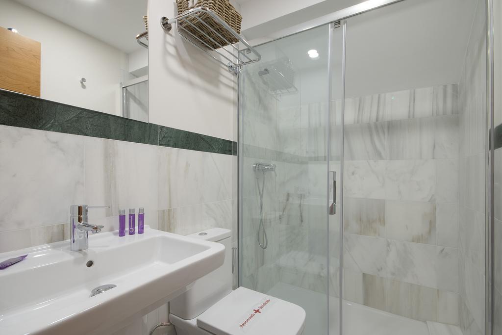 Suites Gran Via Capilla Real Granada Bagian luar foto