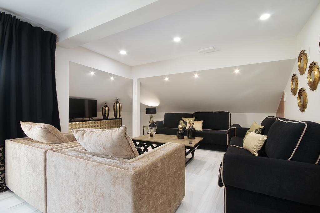 Suites Gran Via Capilla Real Granada Bagian luar foto