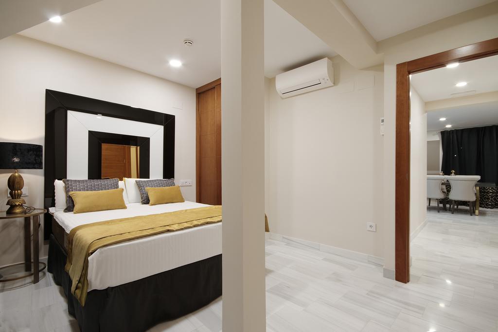 Suites Gran Via Capilla Real Granada Bagian luar foto