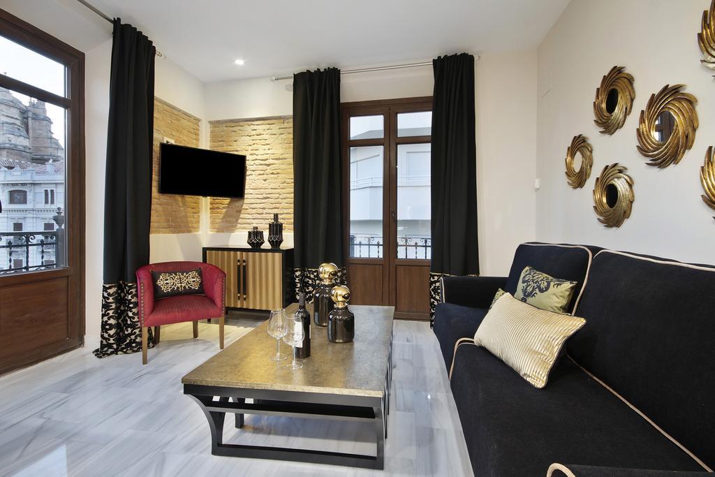 Suites Gran Via Capilla Real Granada Bagian luar foto