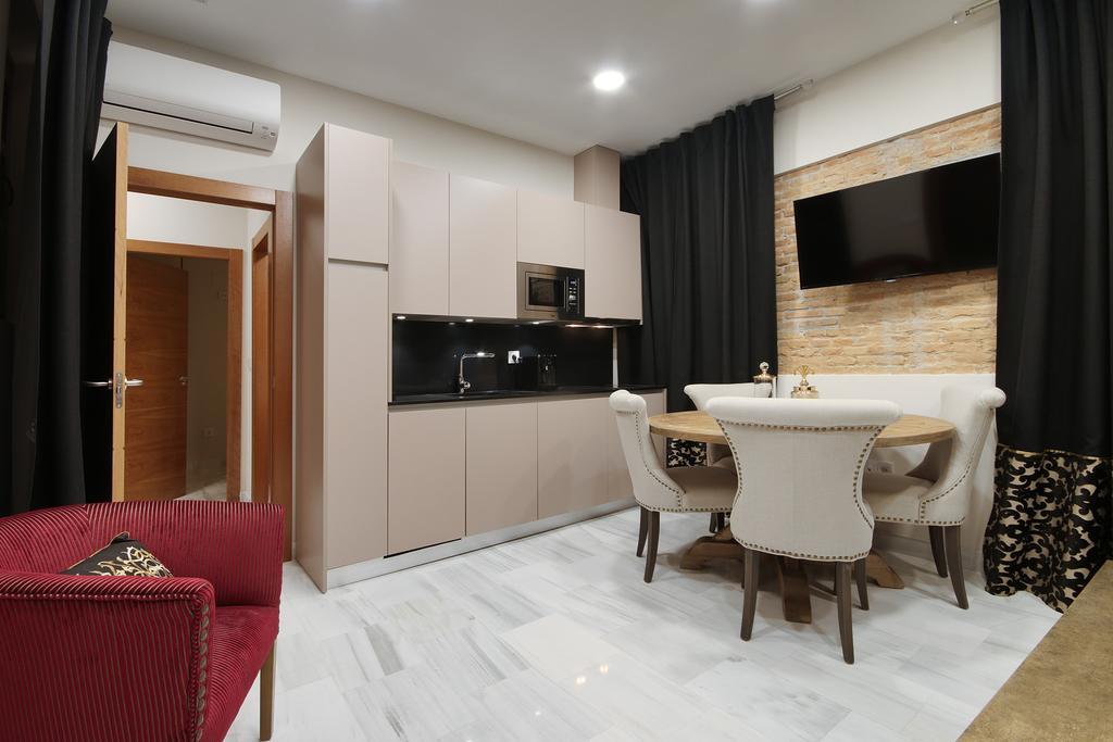 Suites Gran Via Capilla Real Granada Bagian luar foto