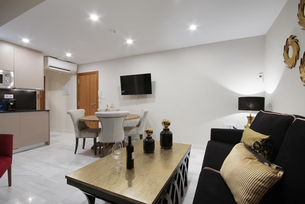 Suites Gran Via Capilla Real Granada Bagian luar foto
