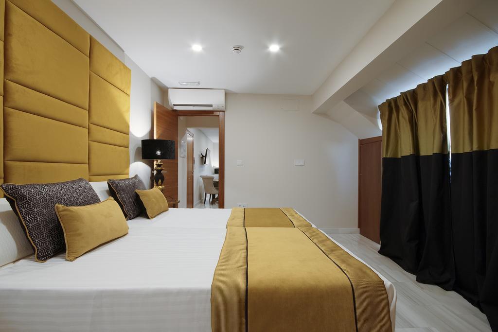 Suites Gran Via Capilla Real Granada Bagian luar foto